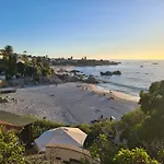Clifton 3Rd Beach House - Breathtakingly Beautiful Views!